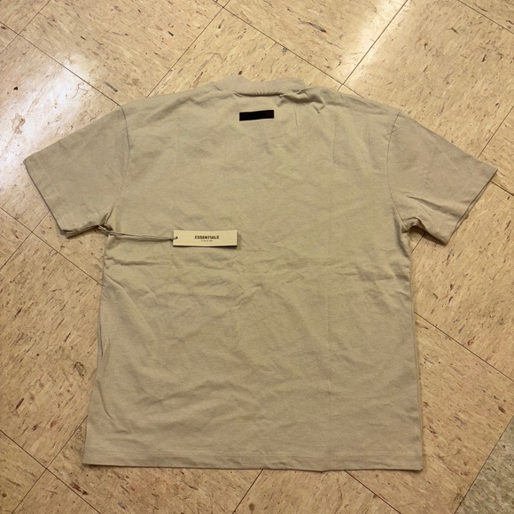 Fear of God Essentials “1977” Tee – Light Oatmeal - Picture 2 of 4